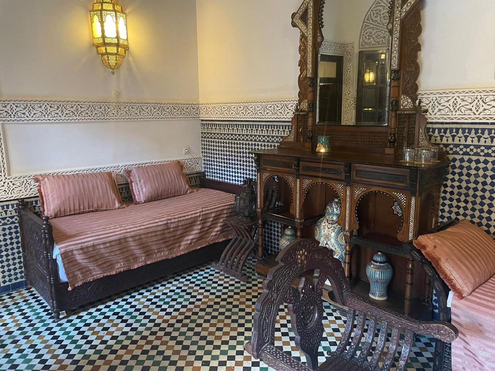 Riad Fes Baraka Bagian luar foto
