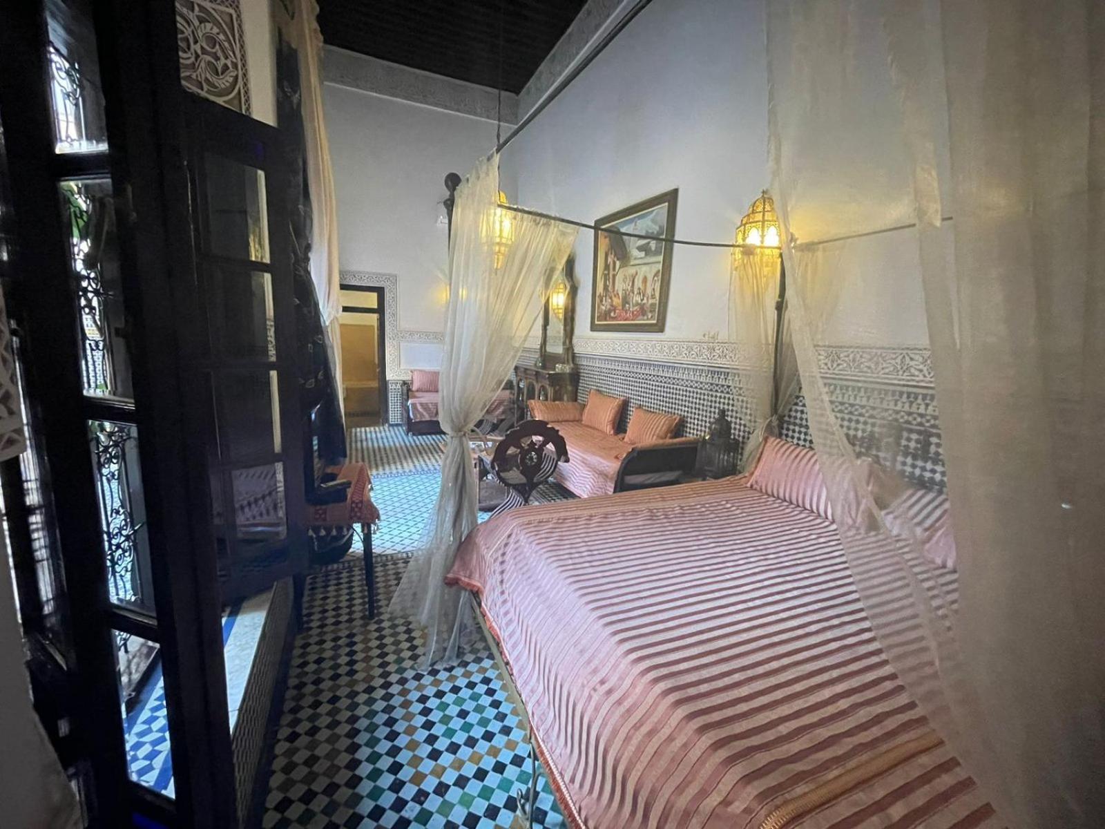 Riad Fes Baraka Bagian luar foto