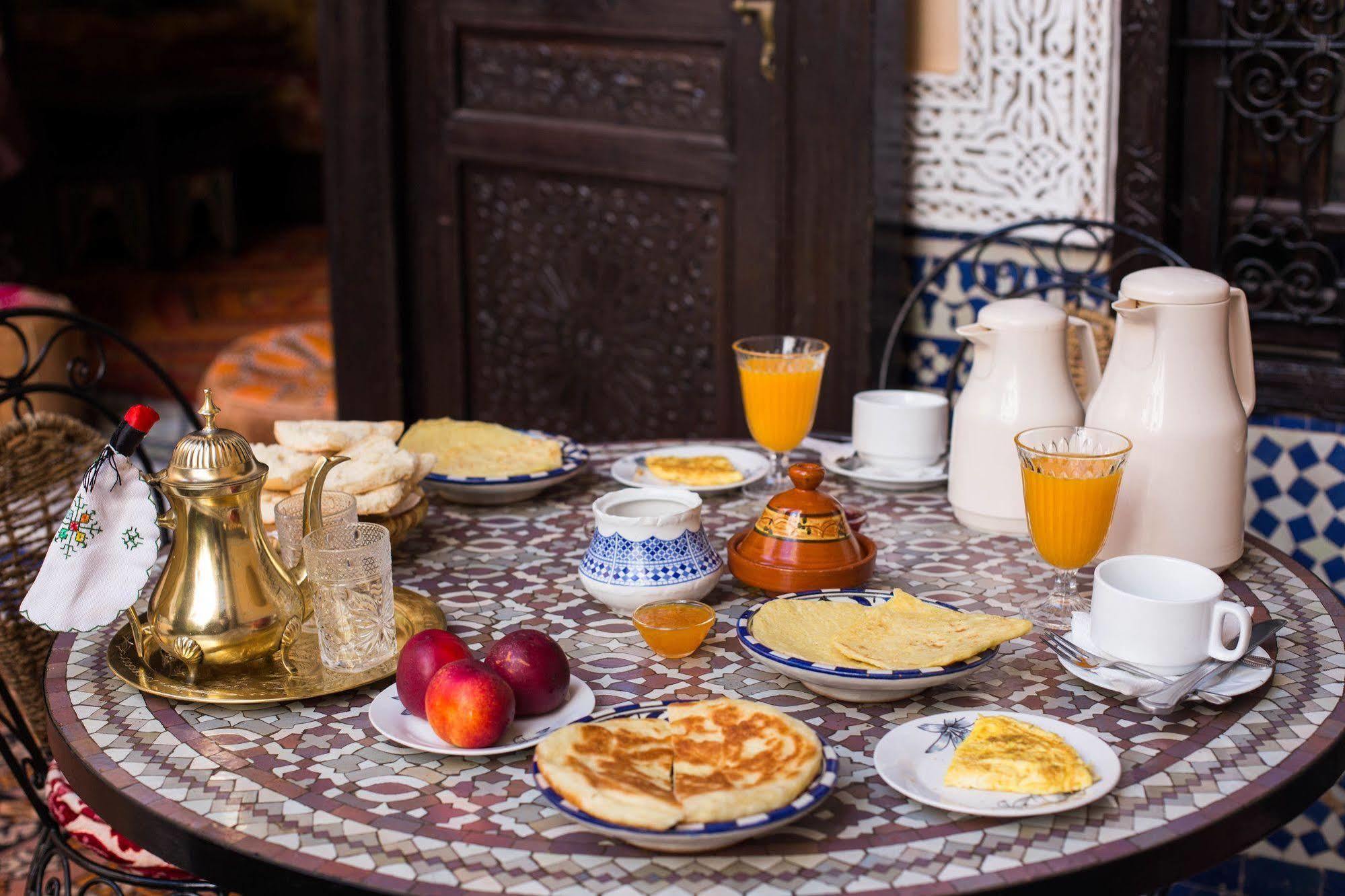 Riad Fes Baraka Bagian luar foto
